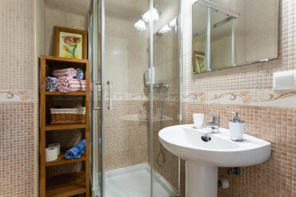 Cheap & Chic In The Center Of Sevilla Εξωτερικό φωτογραφία